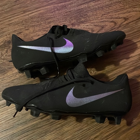 Nike Other - Nike Phantom Soccer Cleats